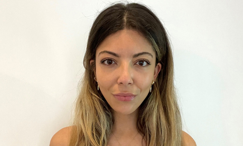 Photographer Gabrielle Dyer announces postal delivery update